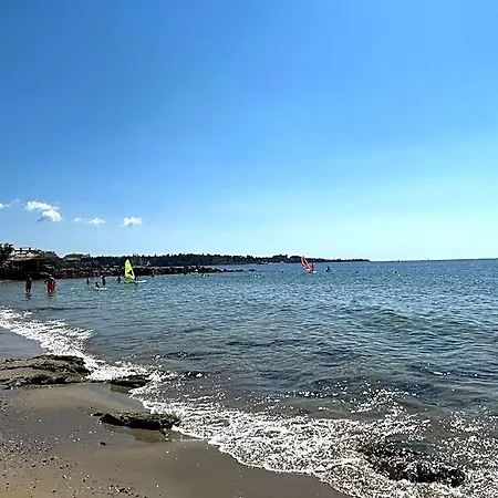 Hotel Panorama-chantall- Izba Family Nesebar